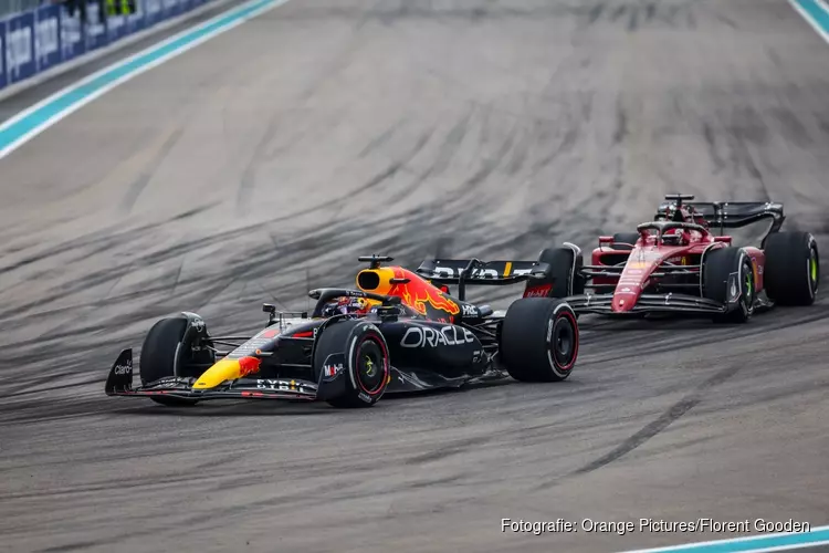 Verstappen klopt Ferrari&#39;s in Miami